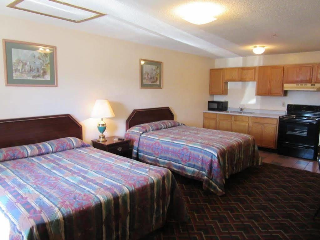 Western Holiday Motel Wichita Zewnętrze zdjęcie