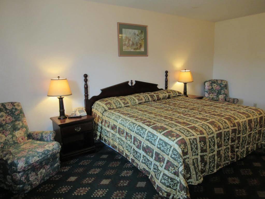 Western Holiday Motel Wichita Zewnętrze zdjęcie